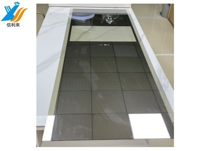 Pantalla táctil LED personalizable Espejo inteligente con varios sistemas operativos Estructura G + G impermeable para el hogar inteligente Baño